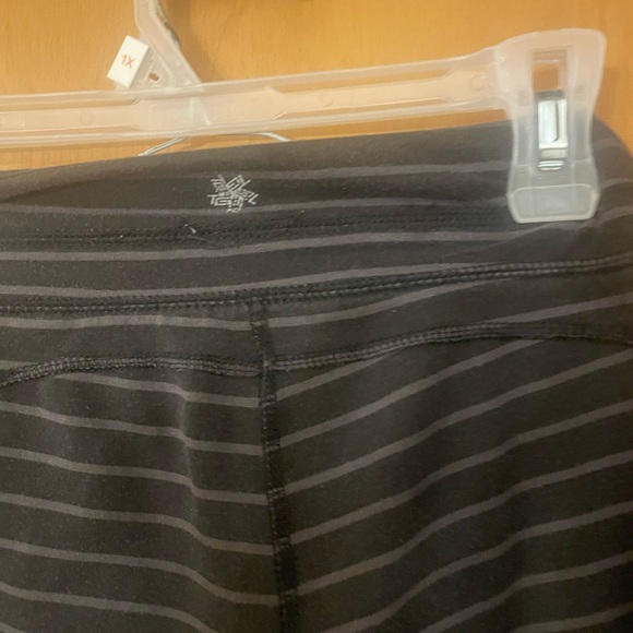 Ladies tel gear capris tights - Picture 5 of 5